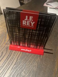 Orginalny stand firmy J.F. Rey
