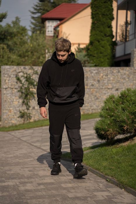 NIKE Teddy New. Сірий Чорний Осінь Зима