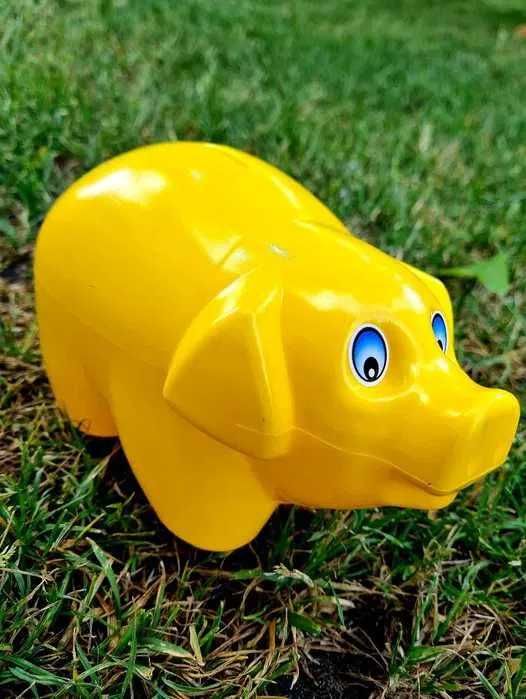 Żółta plastikowa nowa skarbonka zabawka dla dziecka