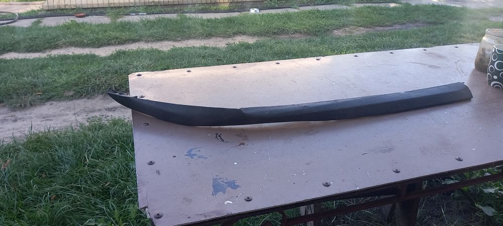 Губа переднего бампера Опель Зефира В