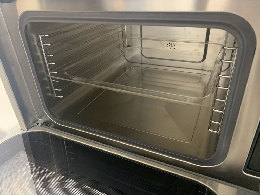 Пароварка + НВЧ Miele DGM 7440