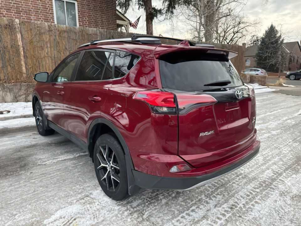 2018 Toyota RAV4 SE