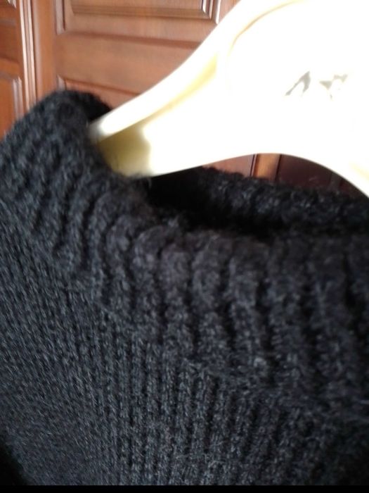 Camisola de Inverno Preta (100% lã, XXL, NOVA)