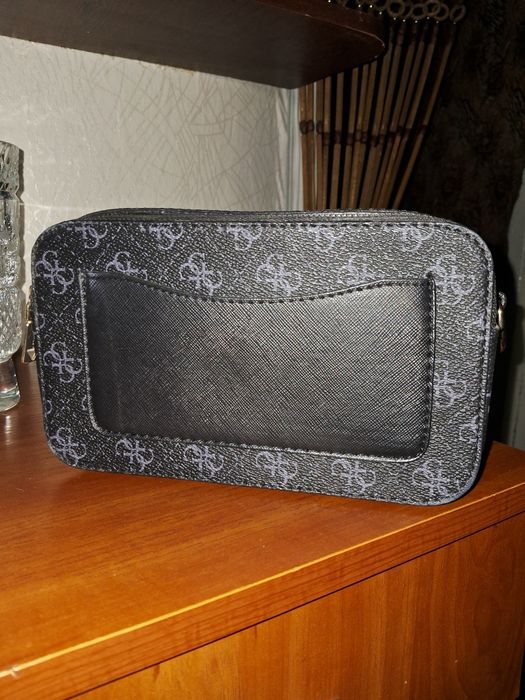 Сумочка-клатч нова