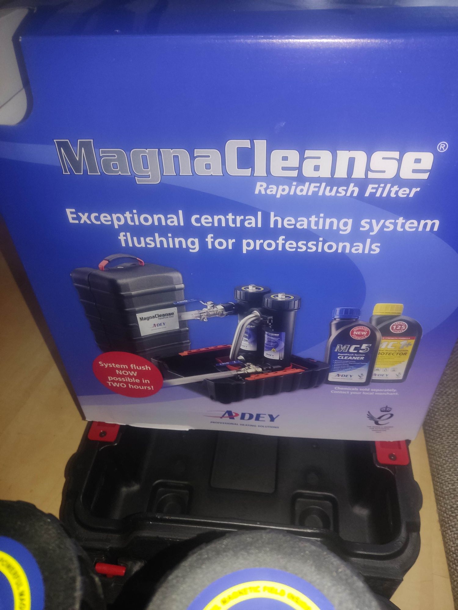 MagnaCleanse Adey, zestaw filtrów magnetycznych do płukania instalacji