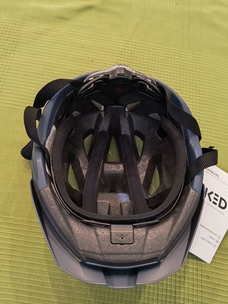 Nowy kask rowerowy KED Street Jr. Pro rozmiar 53-58