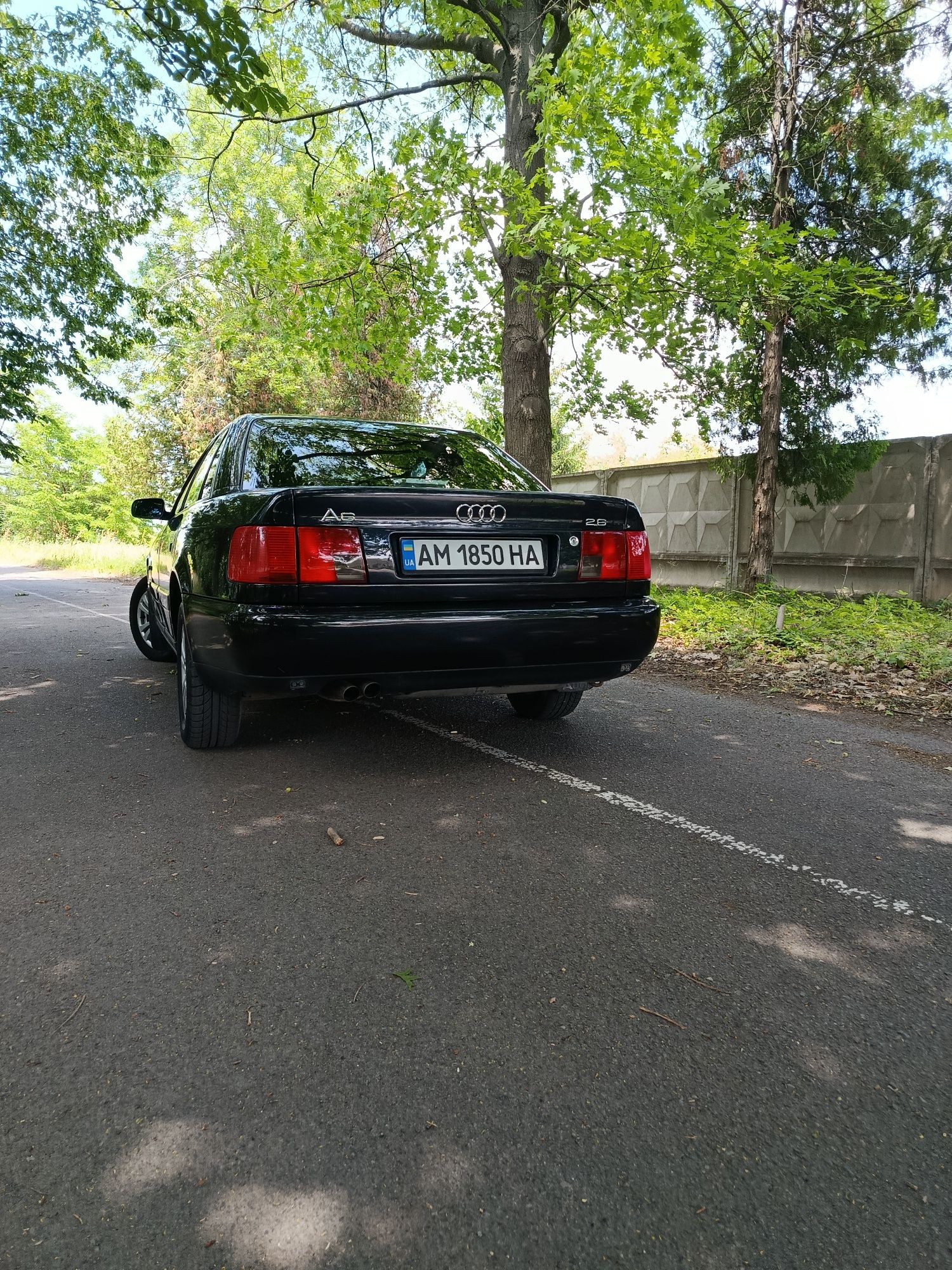 Продам надійний автомобіль АУДІ А6 С4