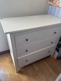 Comoda de quarto IKEA