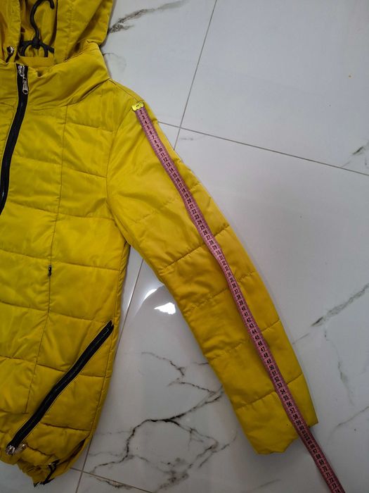 Жіноча куртка на осінь, весну, розмір s