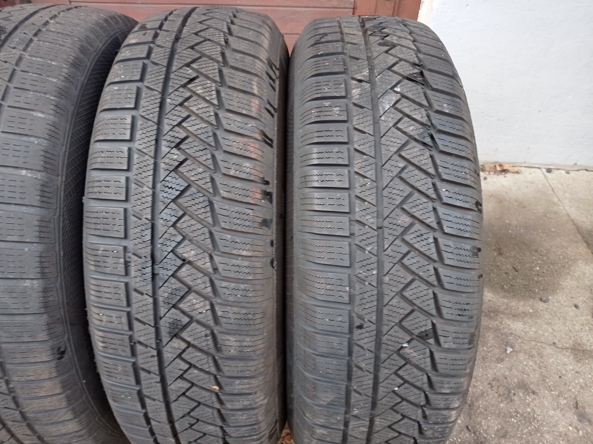 Vw Skoda Felgi stalowe 6,5Jx17 5x112 z oponami zimowymi 215/65R17