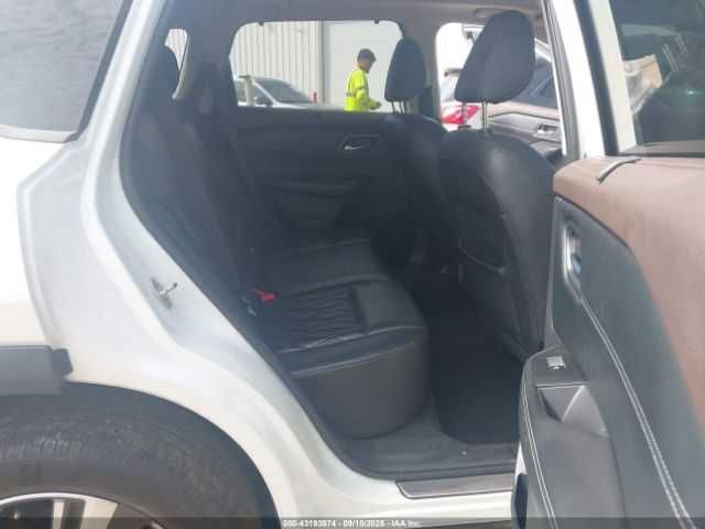 NISSAN ROGUE Platinum 2021