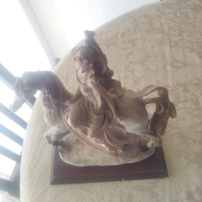 Estatueta de decoração