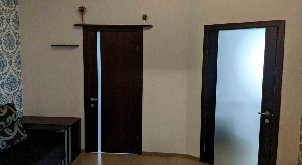 ПРОДАМ простору 2-кімнатну квартиру в ЖК " Сім самураїв" на Слобідці