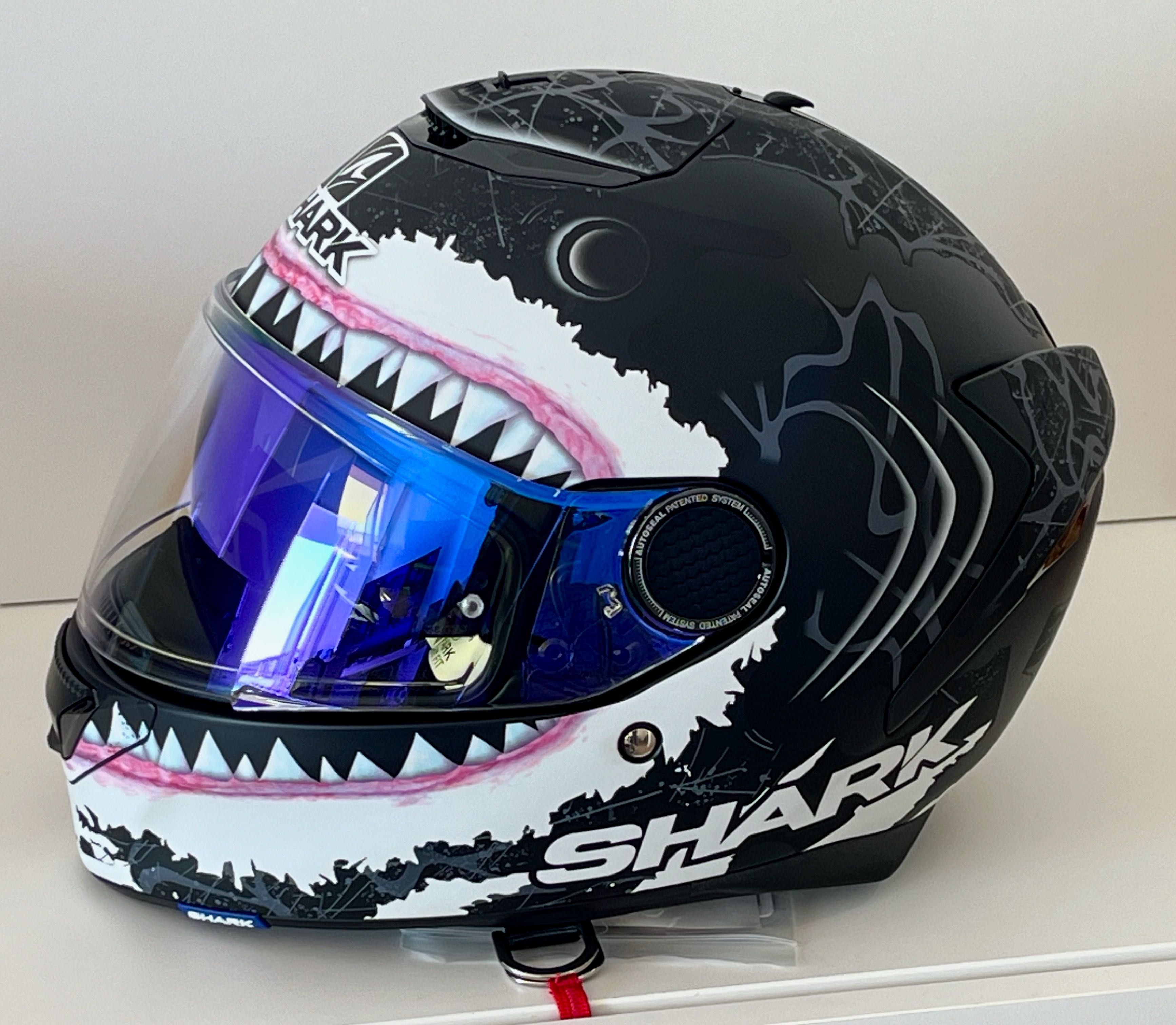 Capacete Shark Spartan WHT Matt. NOVO (50% Desconto) Tamanho L