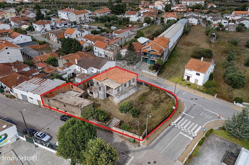 Moradia T5 para venda