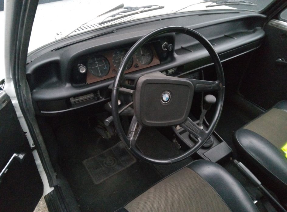 BMW  1502 restaurado