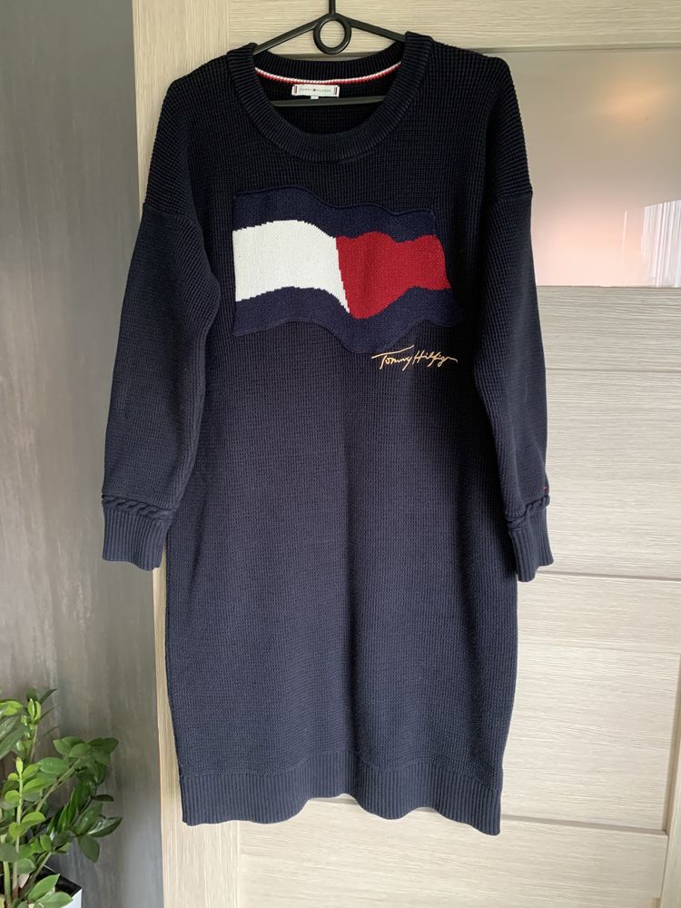 Sukienka sweter Tommy Hilfiger motion flag