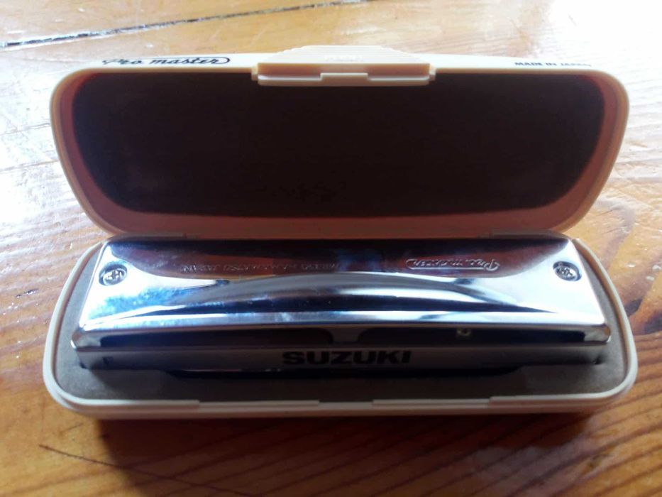 Harmonijka SUZUKI F-dur MR350