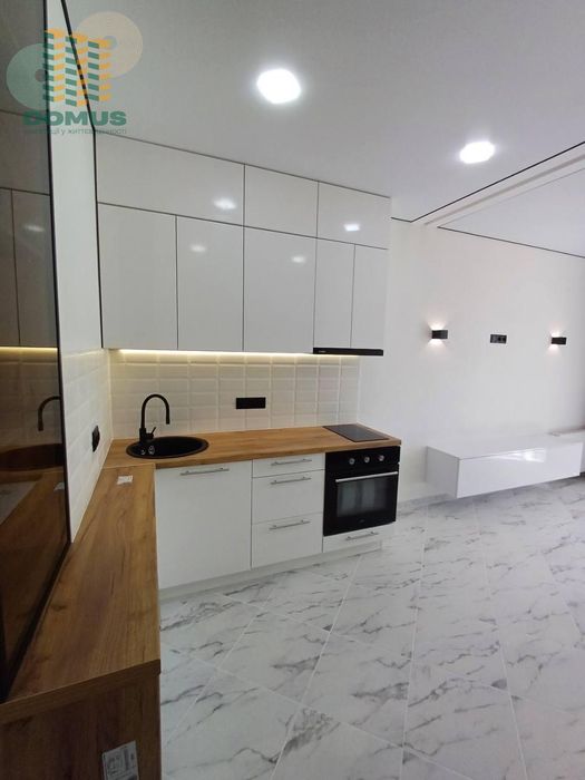 Продам Студию в ЖК Акварель 8! Дорогой новый ремонт! Таирова