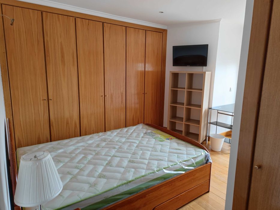 Quarto com WC Privado  em frente ao Hospital São João