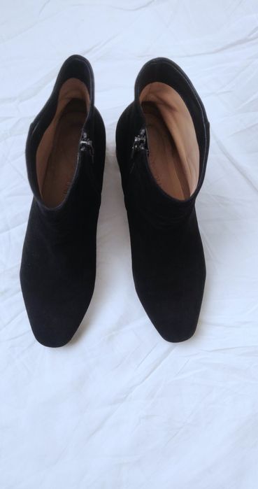 Ботинки ботильоны полусапожки Carlo Pazolini 38-39р