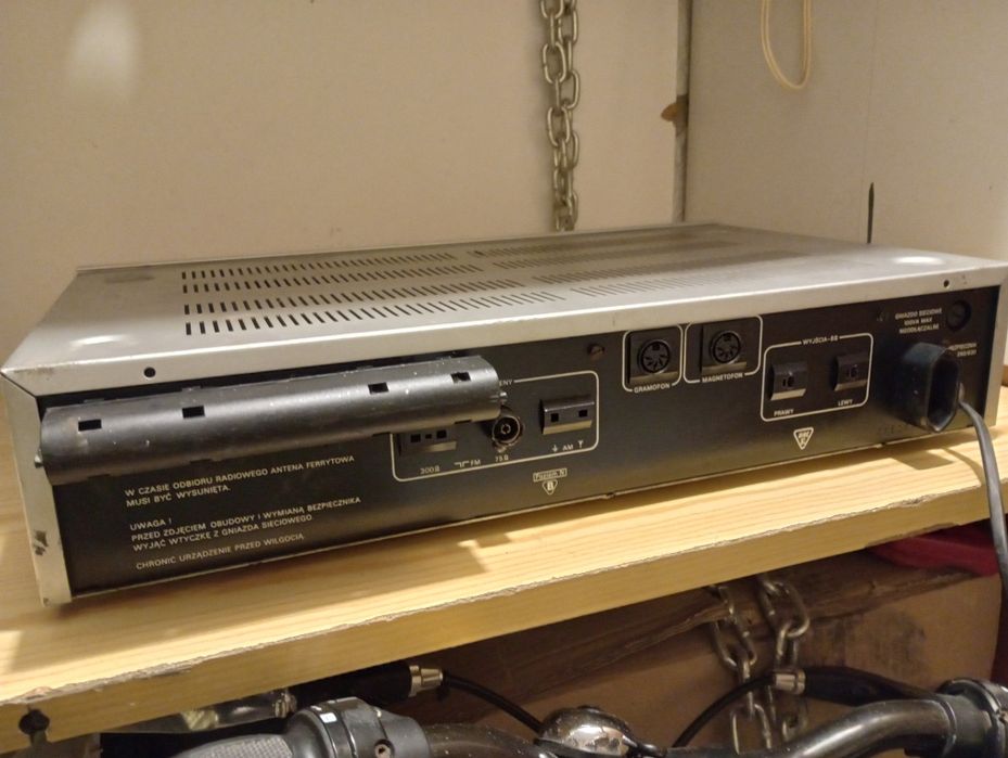 Amplituner stereo UNITRA Tosca 303 tanio.