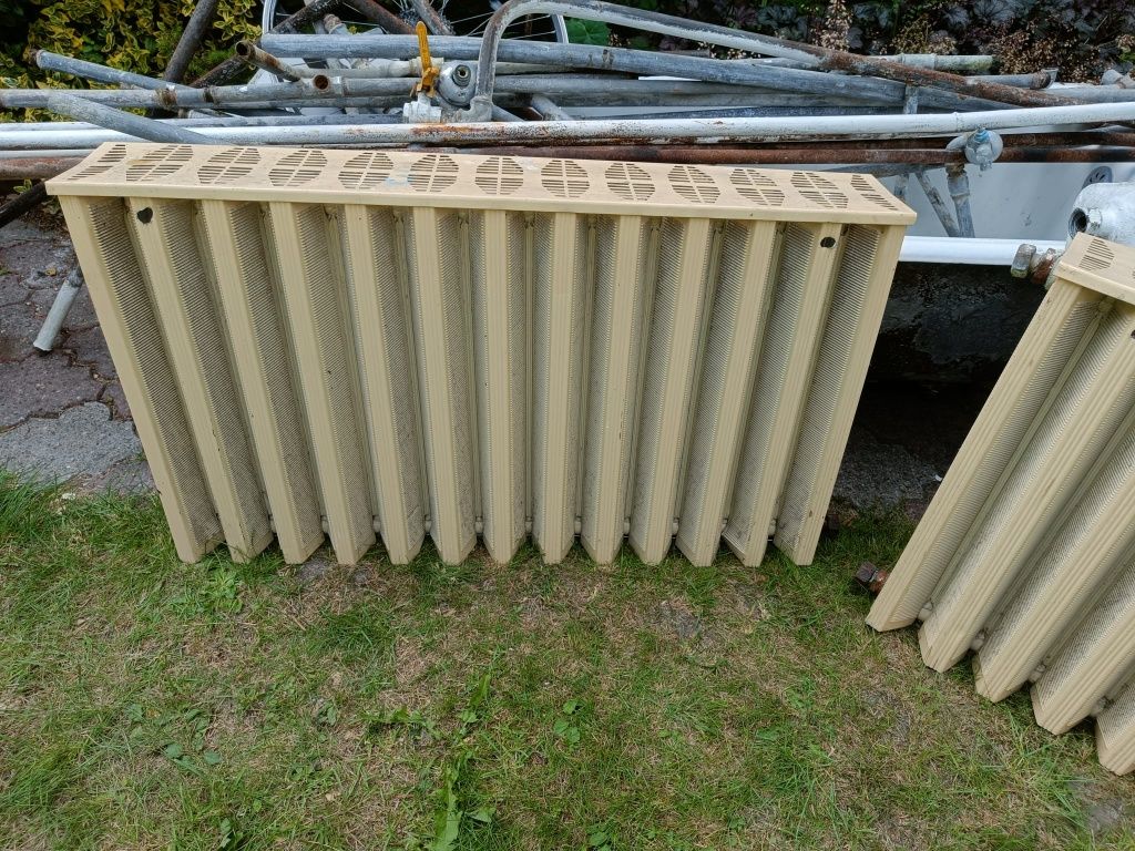 Grzejniki żeliwne stalowe aluminiowe w bardzo dobrym stanie ozdobne