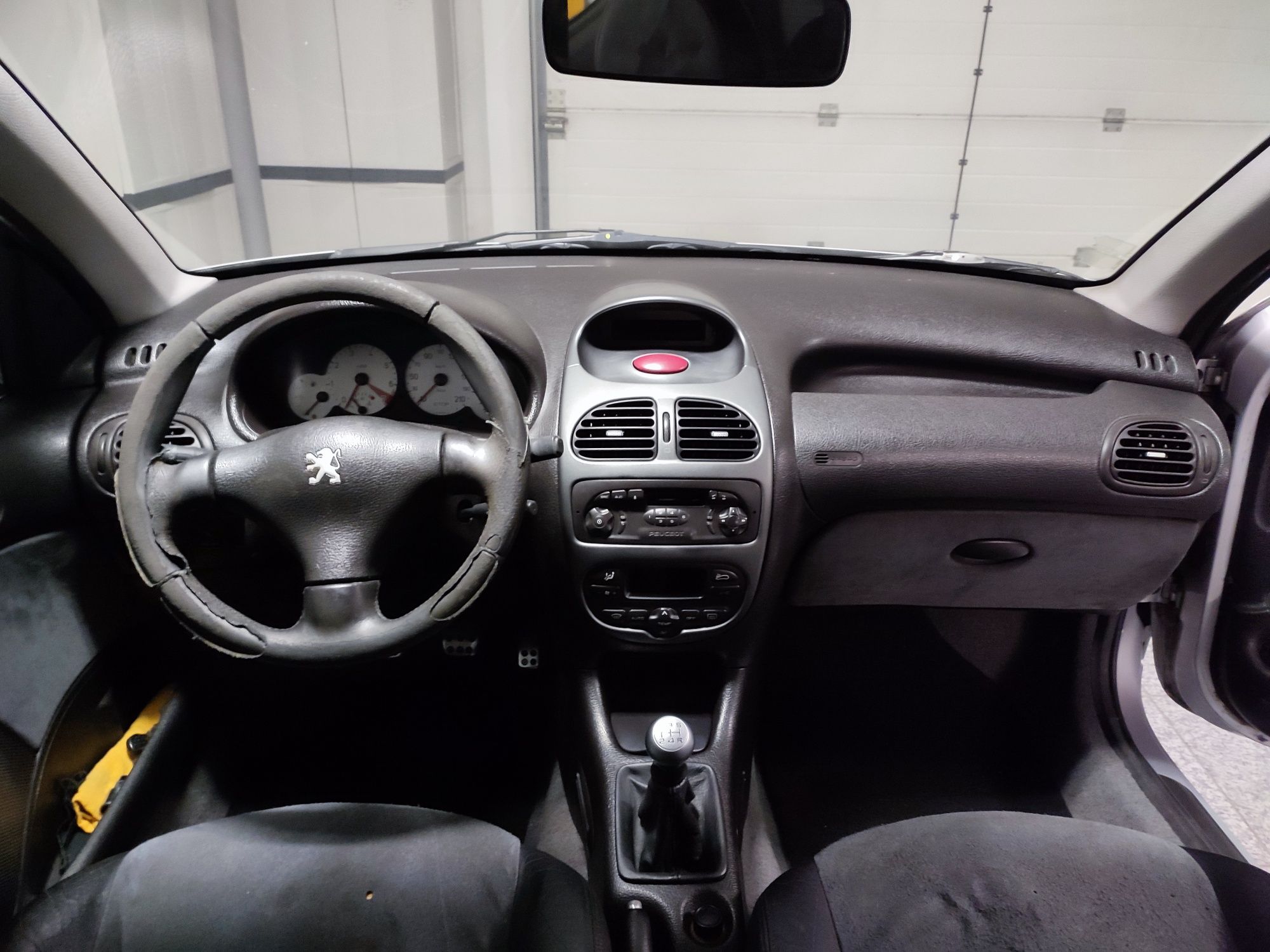 Peugeot 206 2.0 GT WRC n°2265 (1 de 35 em Portugal)