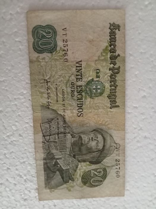 Vendo notas de vinte escudos de Garcia de Orta a  preço baixo