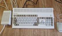 Amiga 1200 z nowym zasilaczem, obudową, klawiaturą, 16gb SD