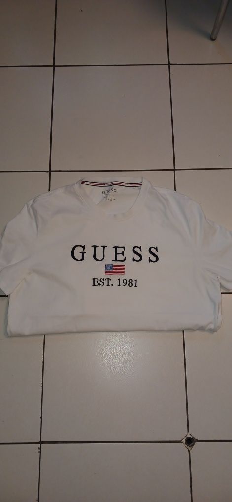 Футболка GUESS (XL)