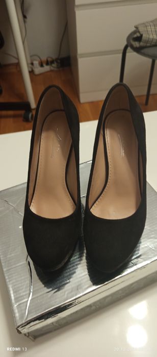 Buty na obcasie z platformą