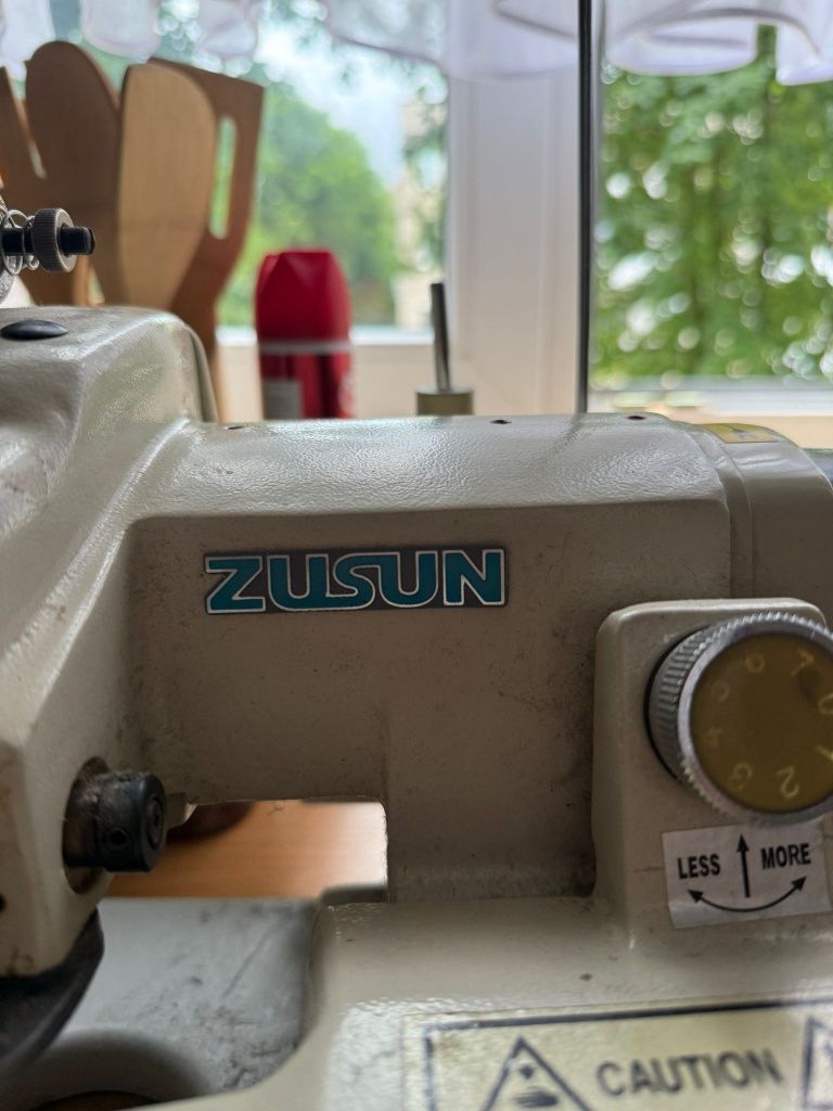 Sprzedam wyposażenie pracowni krawieckiej