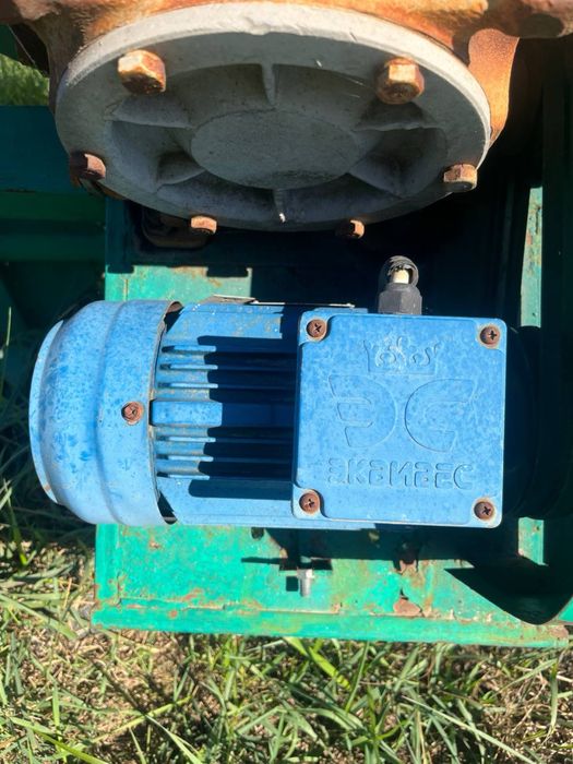Продам бетономішалку