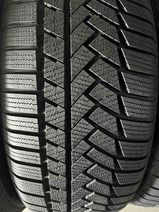 235/55/19 R19 Continental WinterContact TS850P RSC 4шт зима
