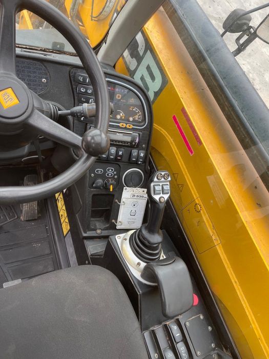 Ładowarka teleskopowa JCB 535-95