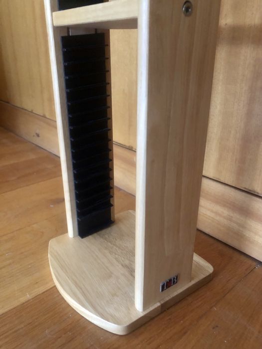 Mini estante para CDs