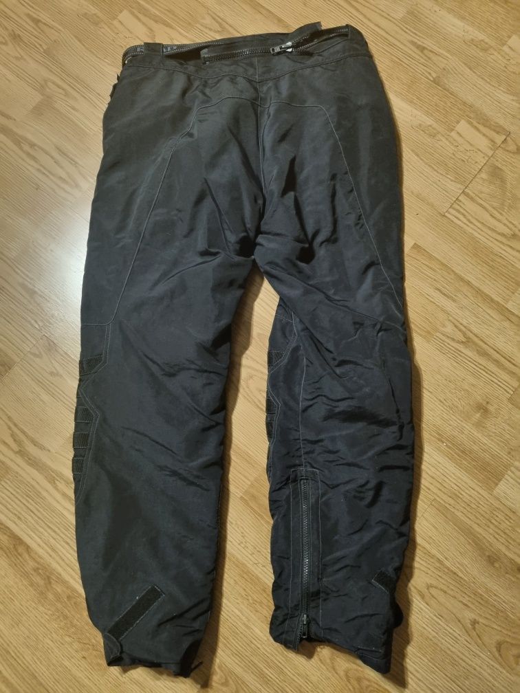 Spodnie męskie czarne tekstylne 25