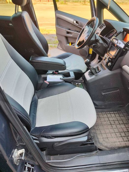 Opel Zafira 2012