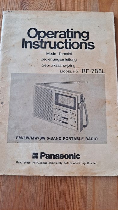 Panasonic RF-788L radio