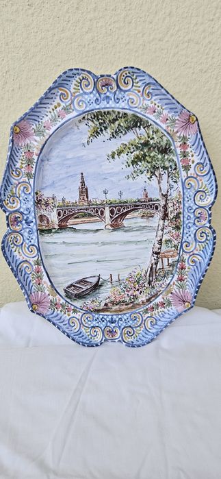 Prato de loiça pintado à mão