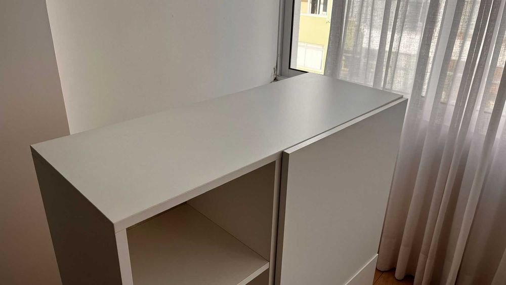 Vendo Aparador Móvel p/ Sala - Branco com Porta, Prateleiras e Gaveta