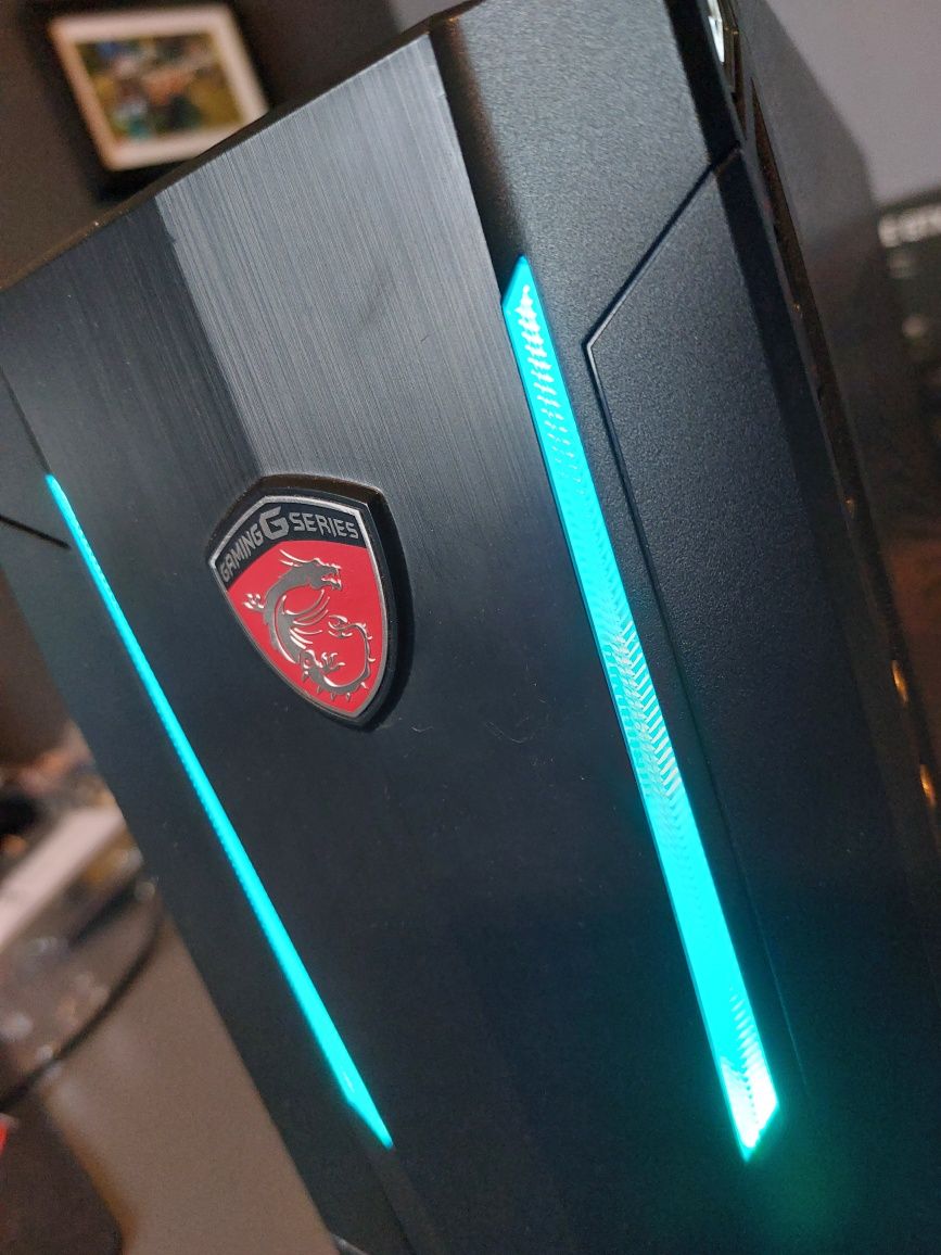 Komputer gamingowy MSI i5 1050ti 8gb SSD 256 wifi