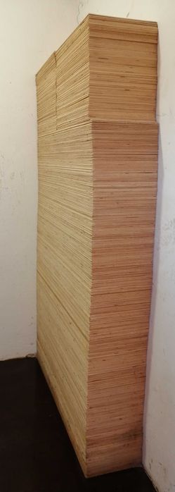 Sprzedam sklejkę liściastą (brzoza) grubość 4,5 mm 95m2