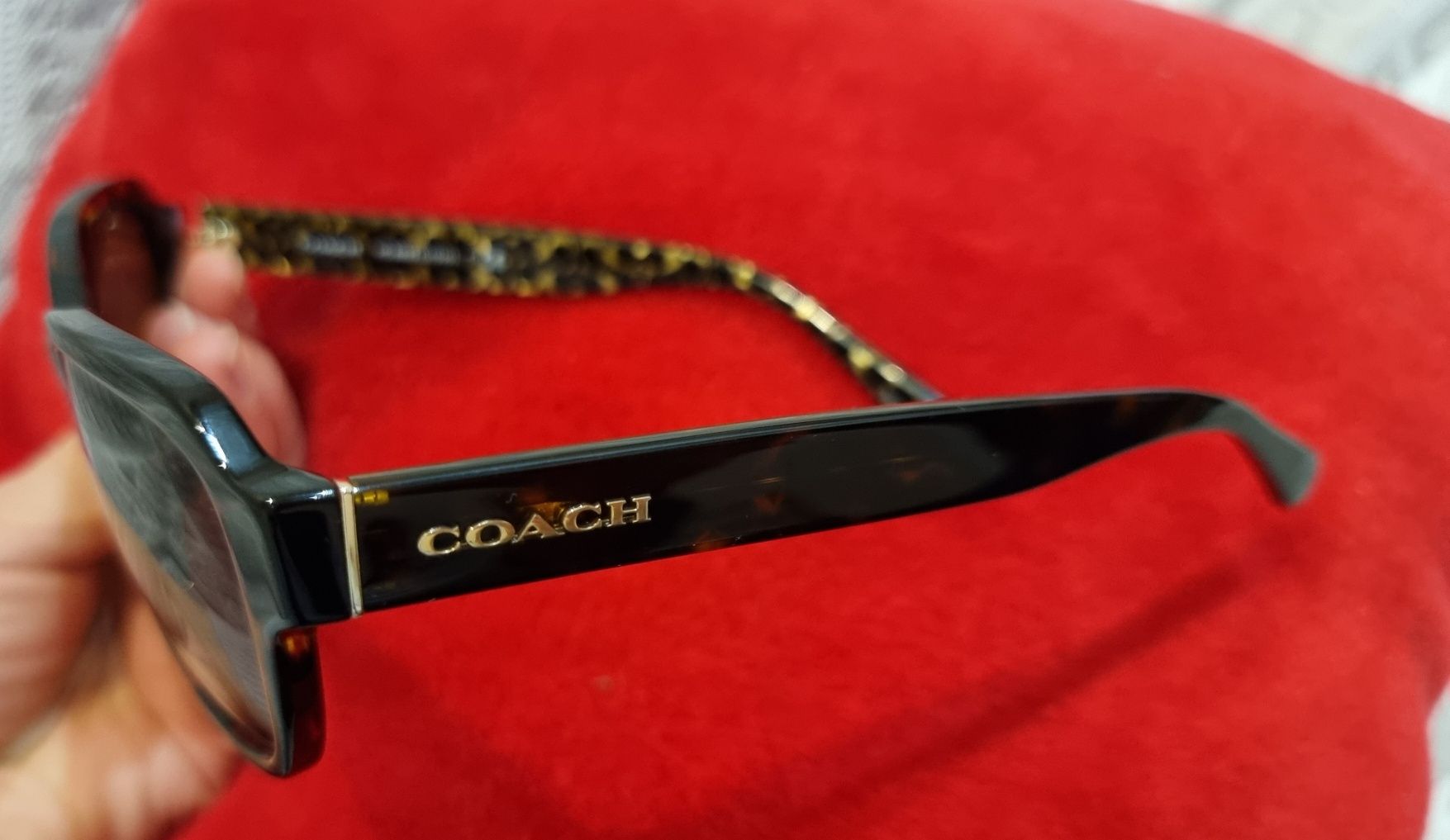 Продам очки оригинальные Coach.