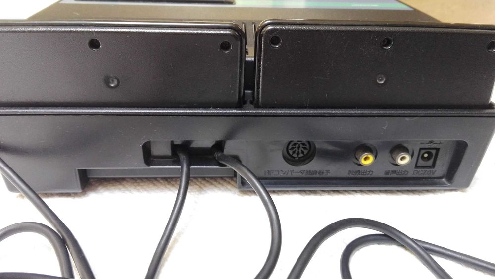 Nintendo Twin Famicom (NES Japão) usa disquete/cartuchos - a funcionar
