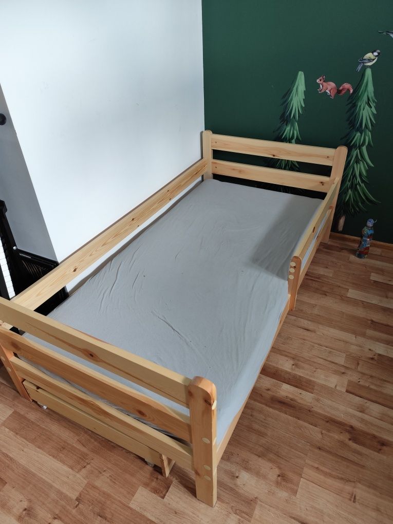 Łóżko dziecięce 80x160cm z szufladą pod  i materacem