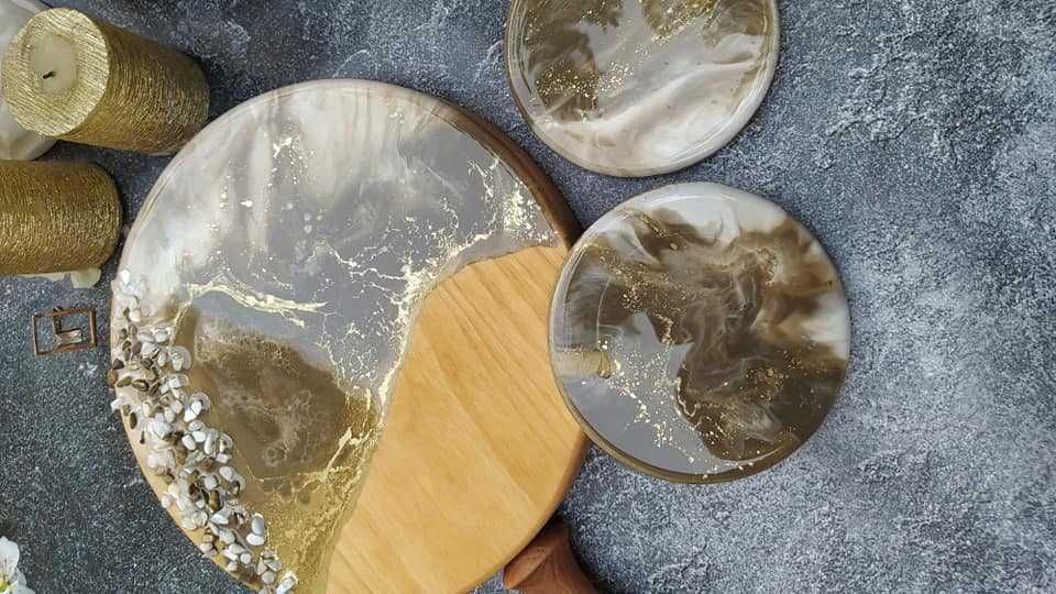 Кухонный набор доска и две подставки
