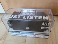 mini lifejacket jolt altec lansing