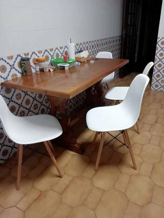 Mesa  madeira cozinha e 4 cadeiras